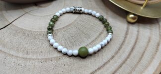 bracelet "libÉration" howlite et péridot 4mm